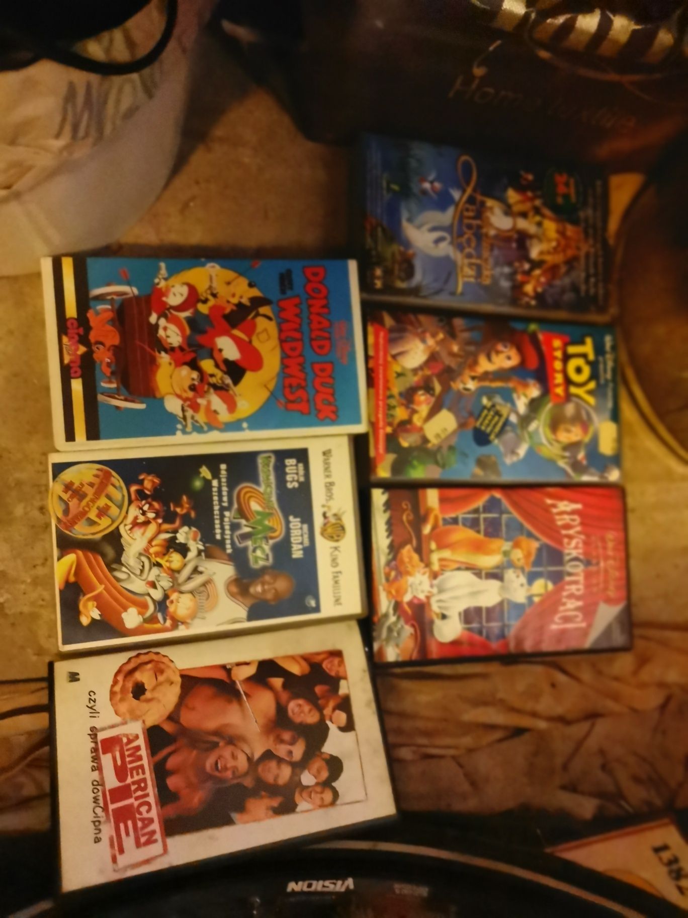 Kasety VHS Indiana Jones Shrek