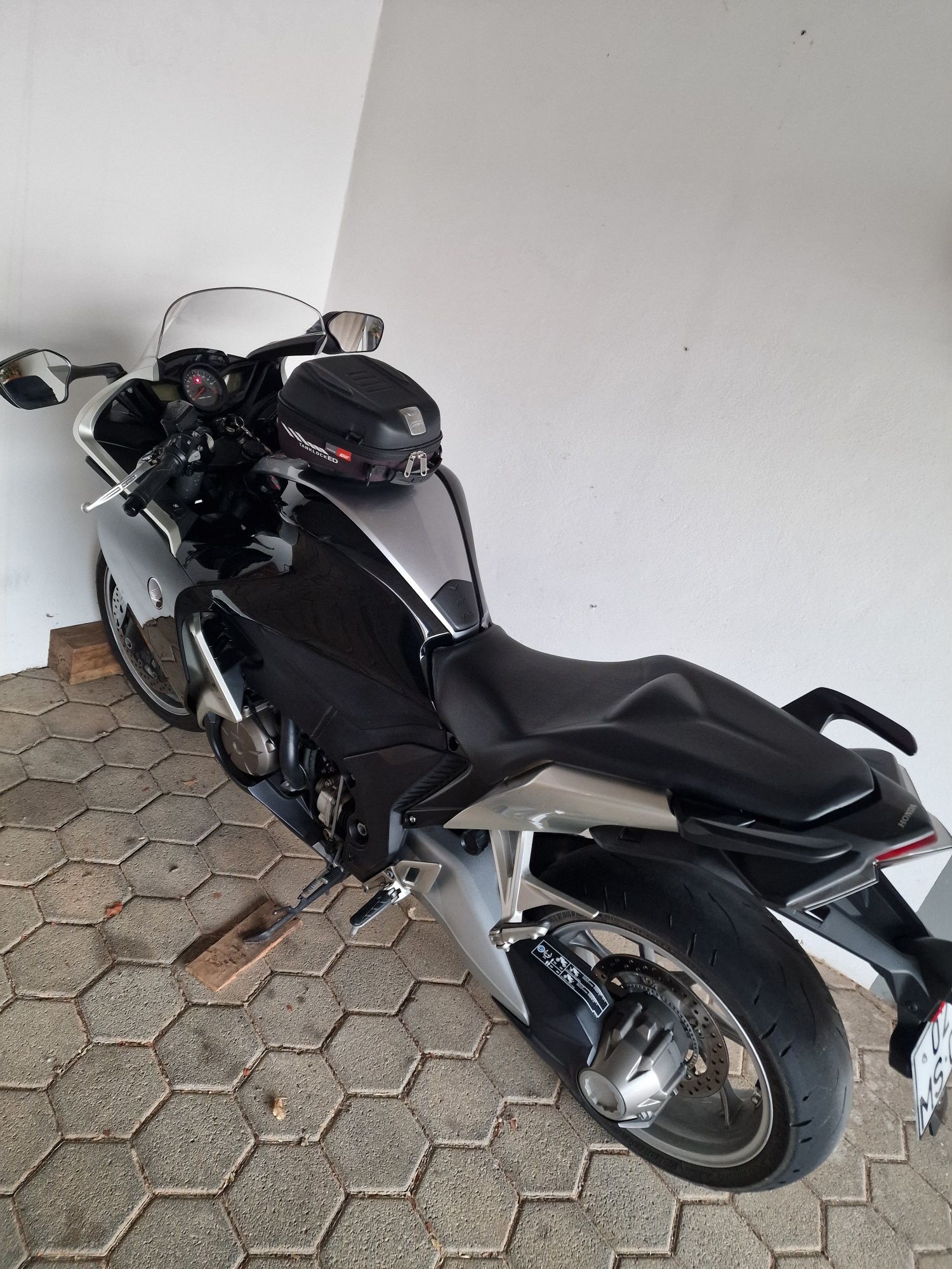 Honda VFR 1200 F