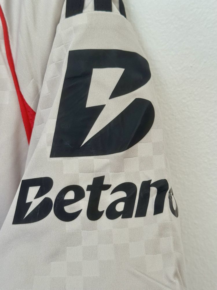 Camisola alternativa bege Benfica 25/26