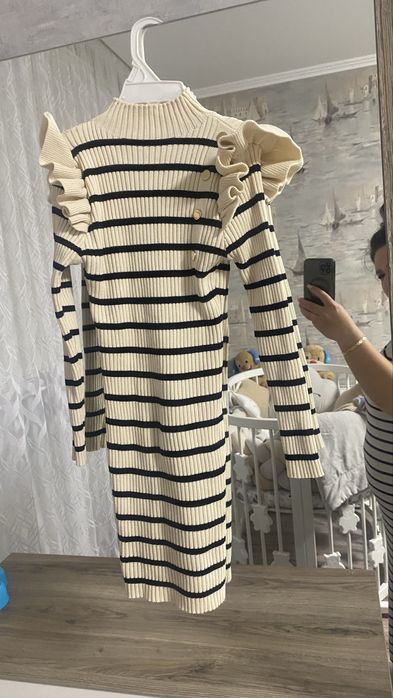 Плаття в рубчик сукня нарядна на дівчінку