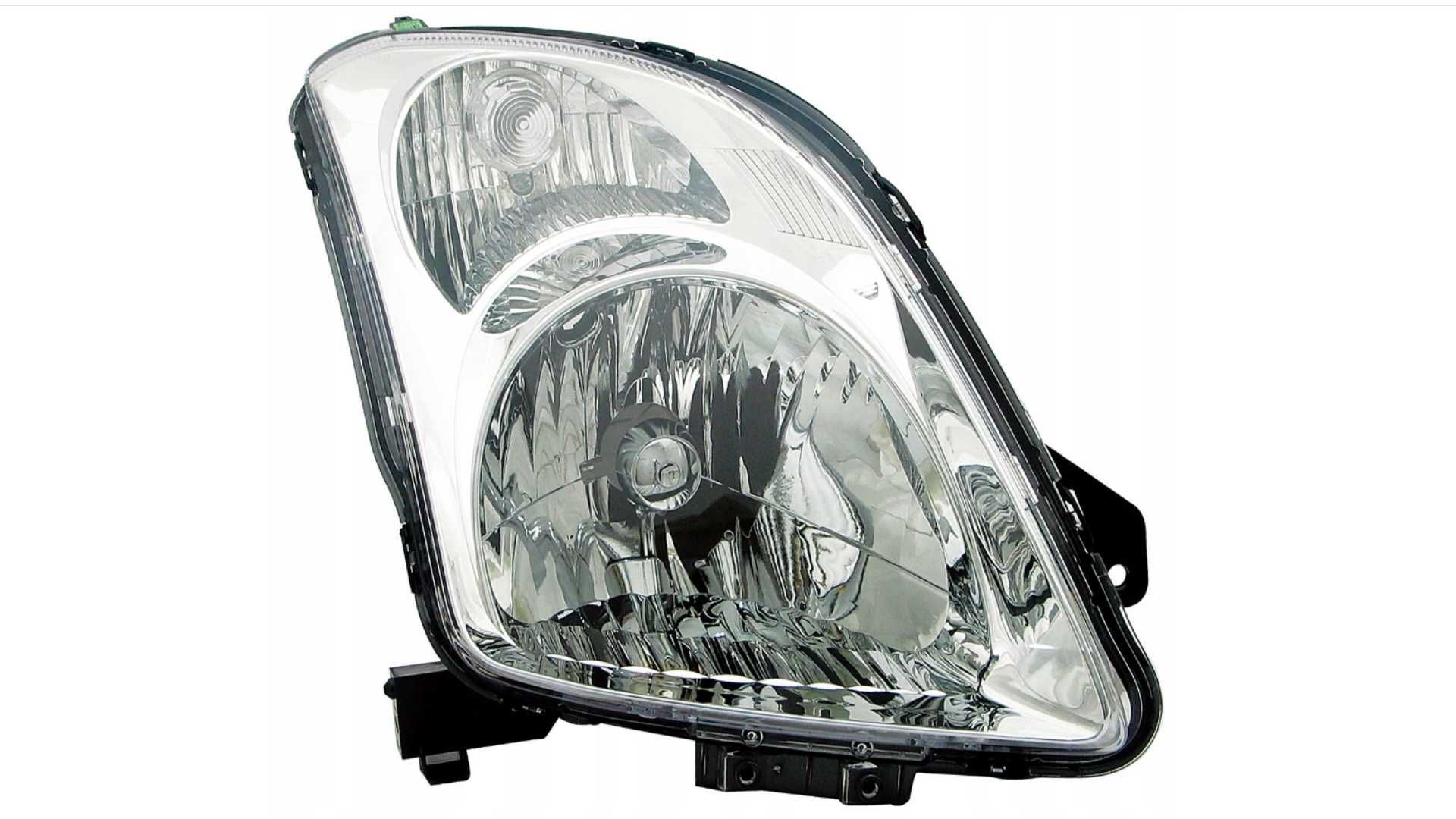 Suzuki Swift Reflektor/Lampa Przód prawy /H4/