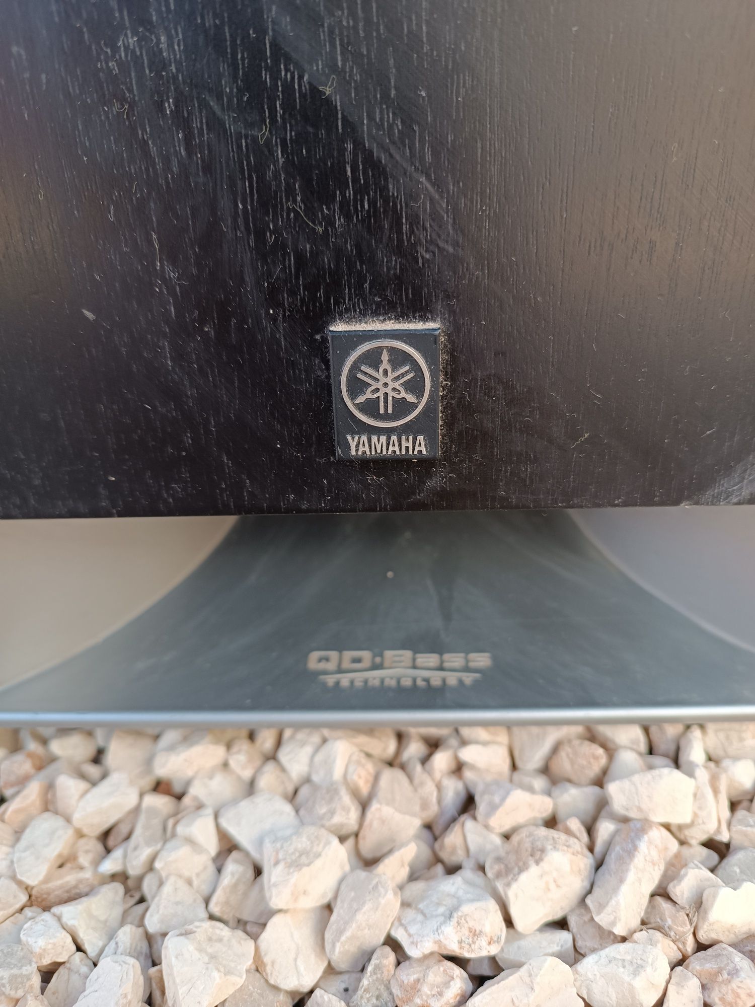 Yamaha sub woofer SW225