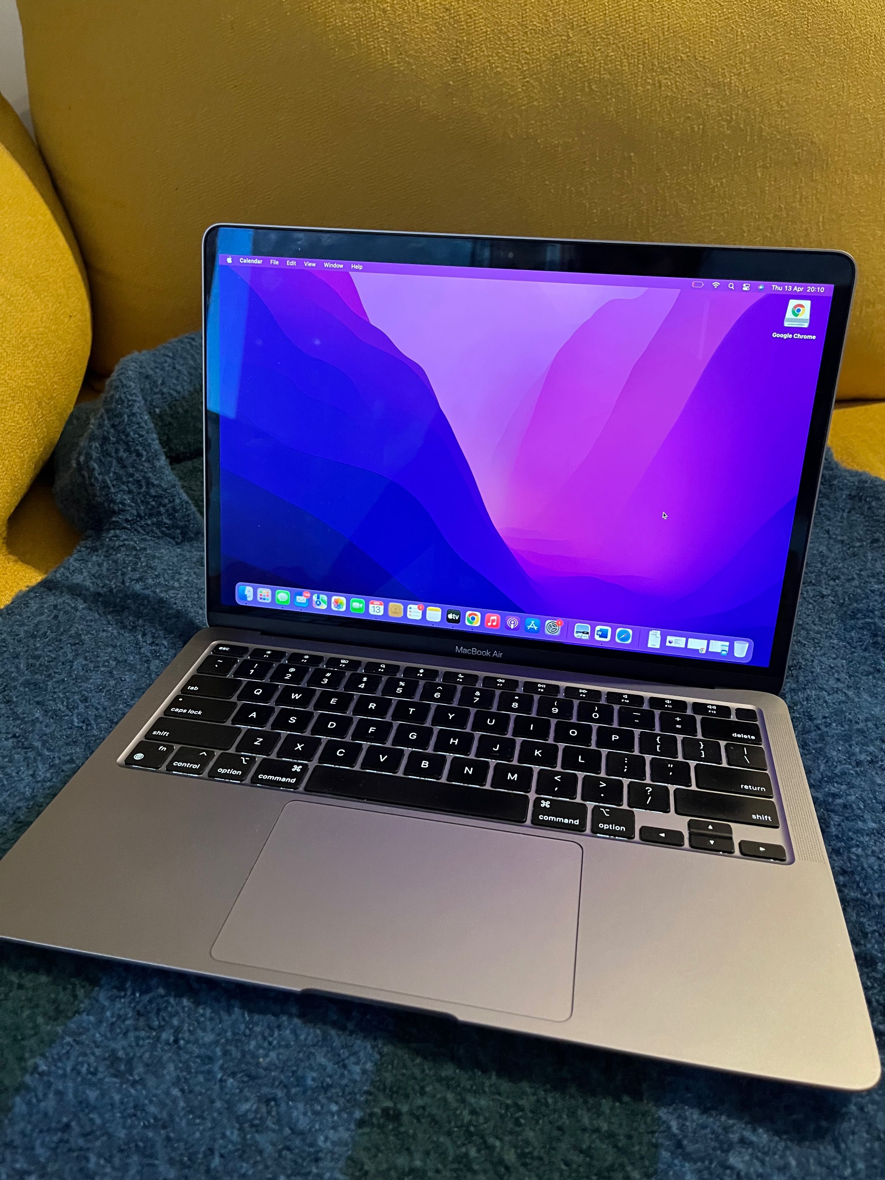 MacBook Air 13” (2020)