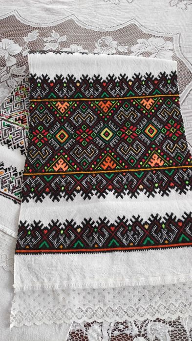 Рушники ручної роботи.