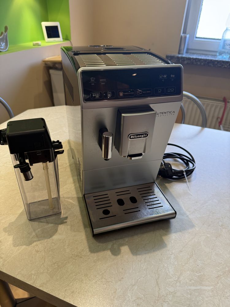 DeLonghi Autentica - ekspres do kawy