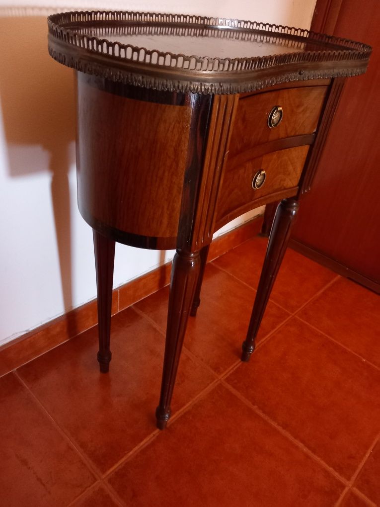 Gueridon/Mesa de decoracao
