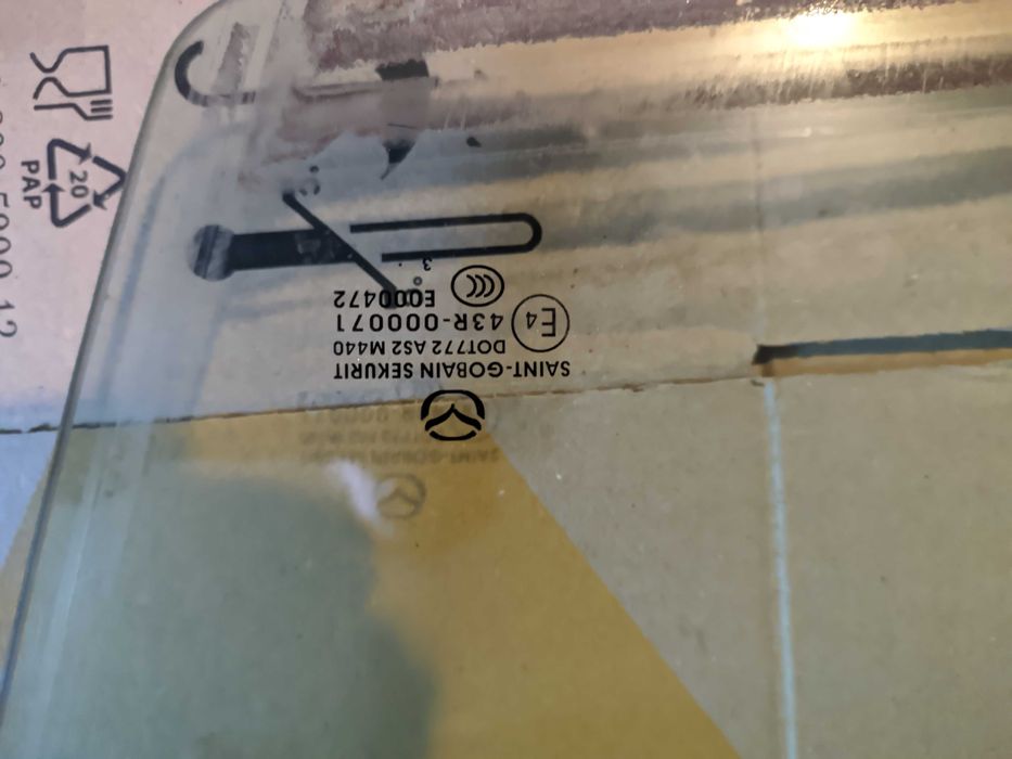 Mazda 3 BM 2013-2017 скло дверей петлі мотор замки динамік