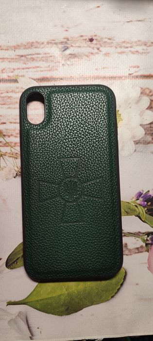 Кожаный чехол на iPhone XR