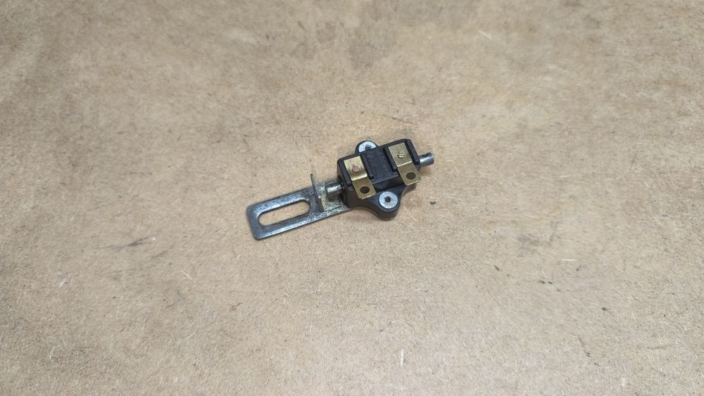 Фара Оптика Ява 638, Корпус фари Ява 638, Цоколь клема фари Ява 638