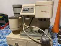 Maquina de cafe com moinho