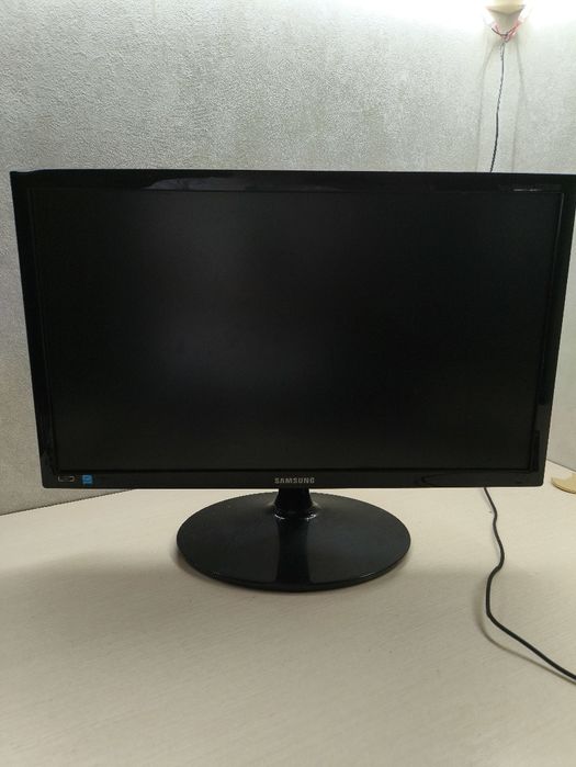 монітор Samsung S22B300B