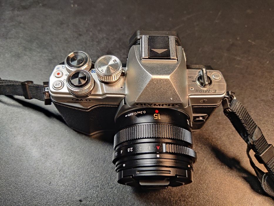 Aparat Olympus OM-D E-M10 Mark II