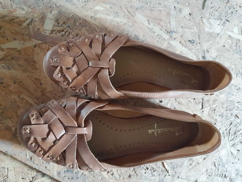 Туфлі для дівчинки