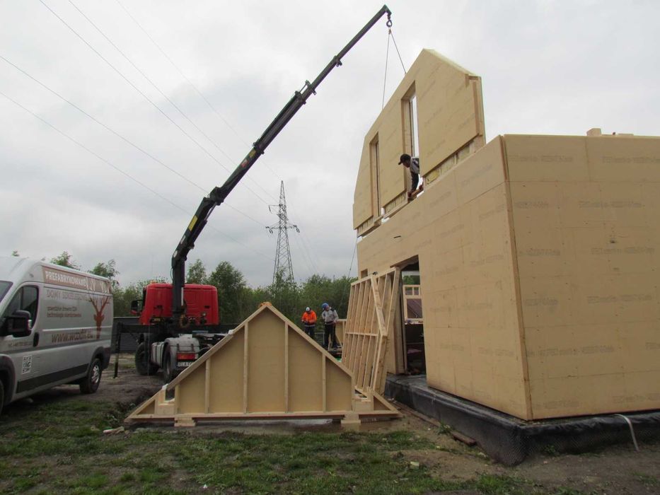 Usługi HDS 2,75 T, 11 m wysięgu, dźwig, transport dłużyca