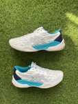 Волейбольні кросівки asics