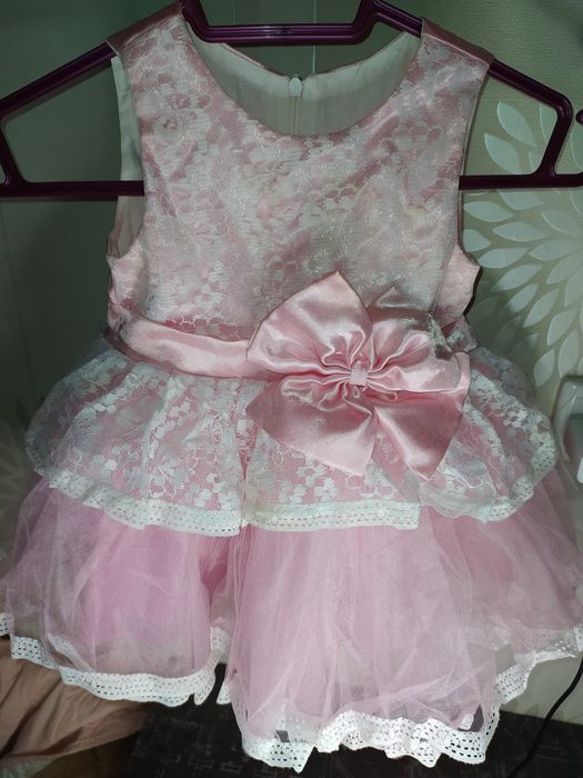 Сукні фемелі лук