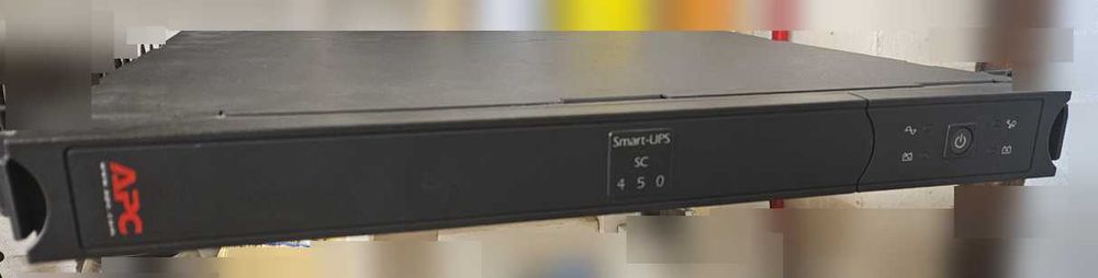 Smart UPS 450 - Rackowy UPS 1U