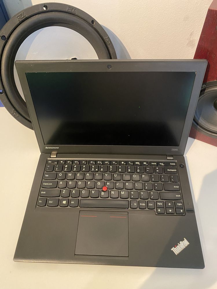 Lenovo X240 + dock ( laptop + stacja dokująca )