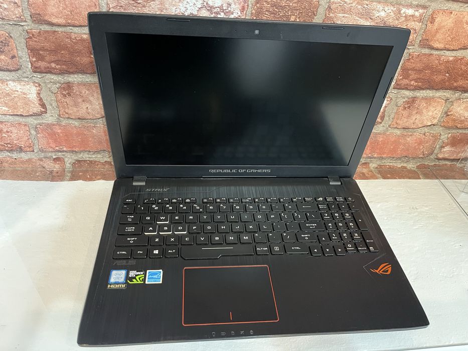 Laptop ASUS ROG / GL553V