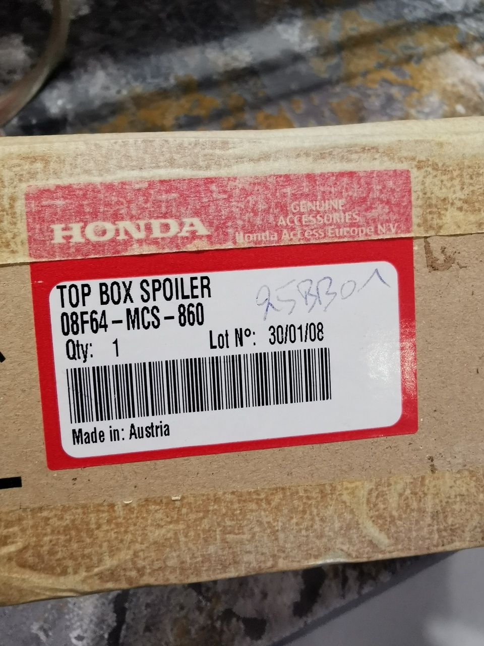 Spojler lotka na kufer honda st 1300 Pan European