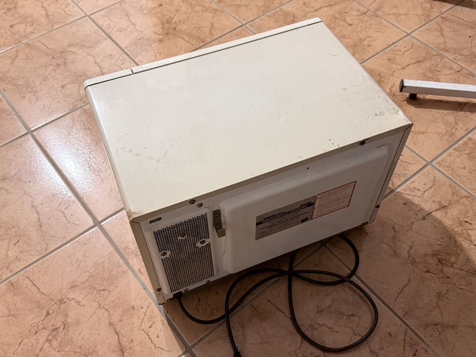 Kuchenka mikrofalowa mikrofala PROFIMikro MW800 800W niemiecka