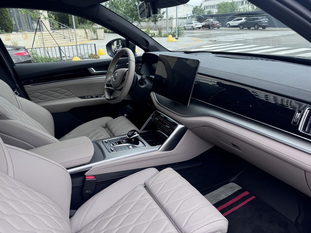 Продам машину BYD Tang
