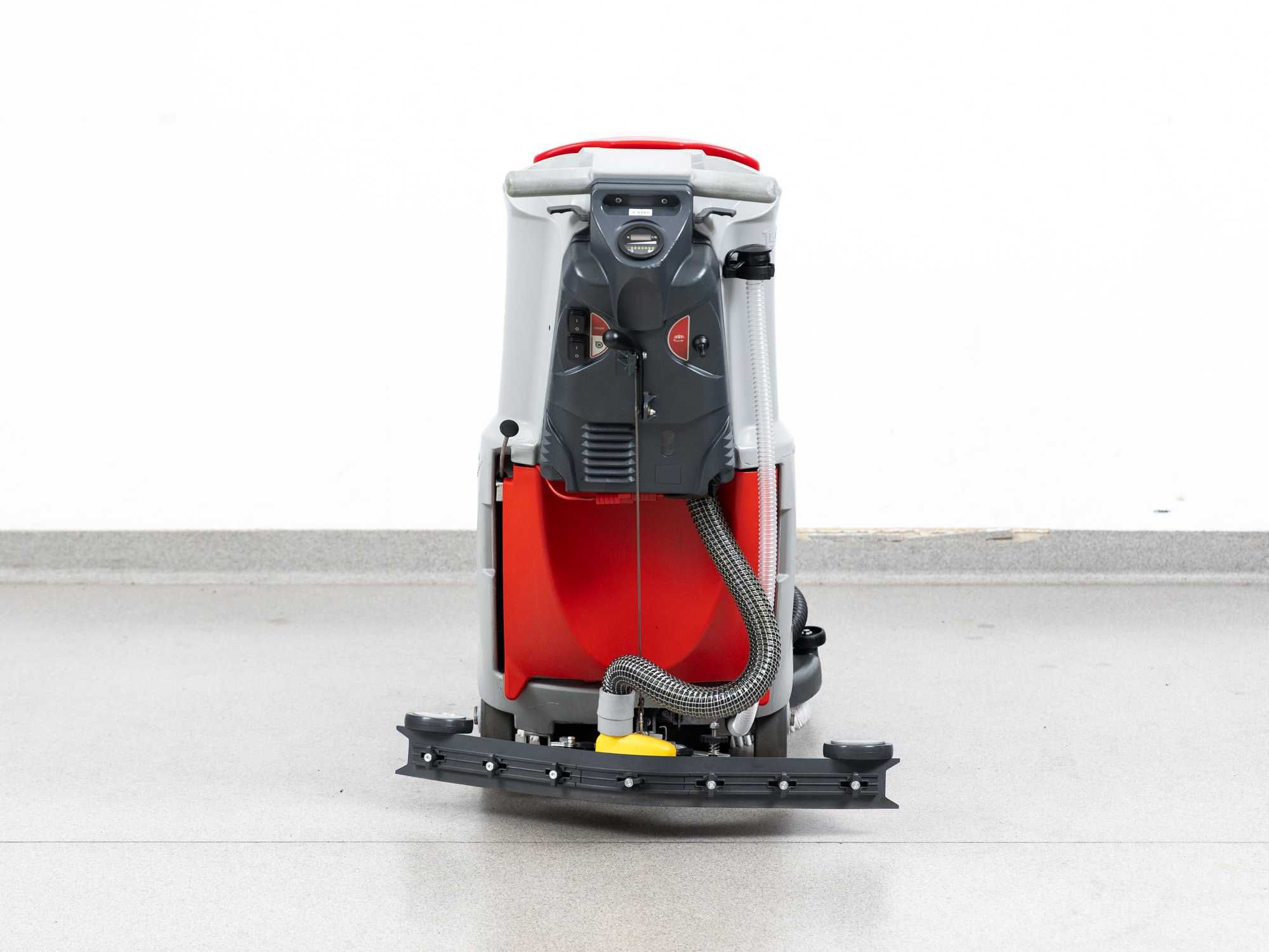 Szorowarka Comac L20 B NOWE BATERIE SONNENSCHEIN 916mth 6000 netto
