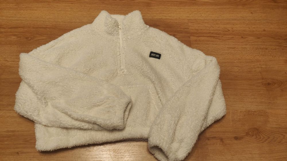 Bluza krótka damska M futerkowa