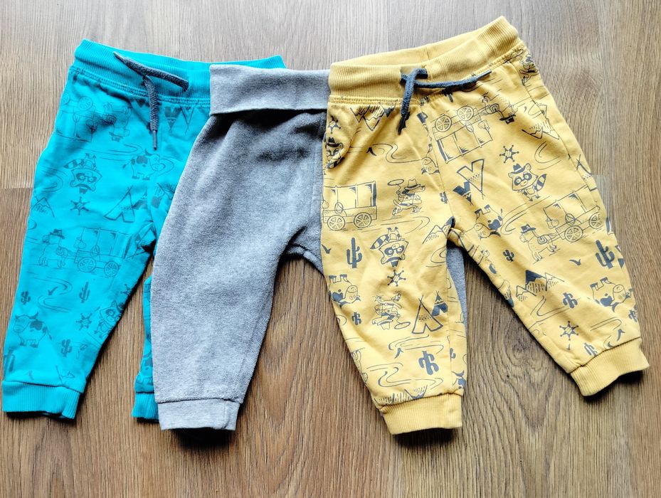 3 pary spodni niemowlęcych 68