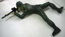 soldado rastejante a pilhas