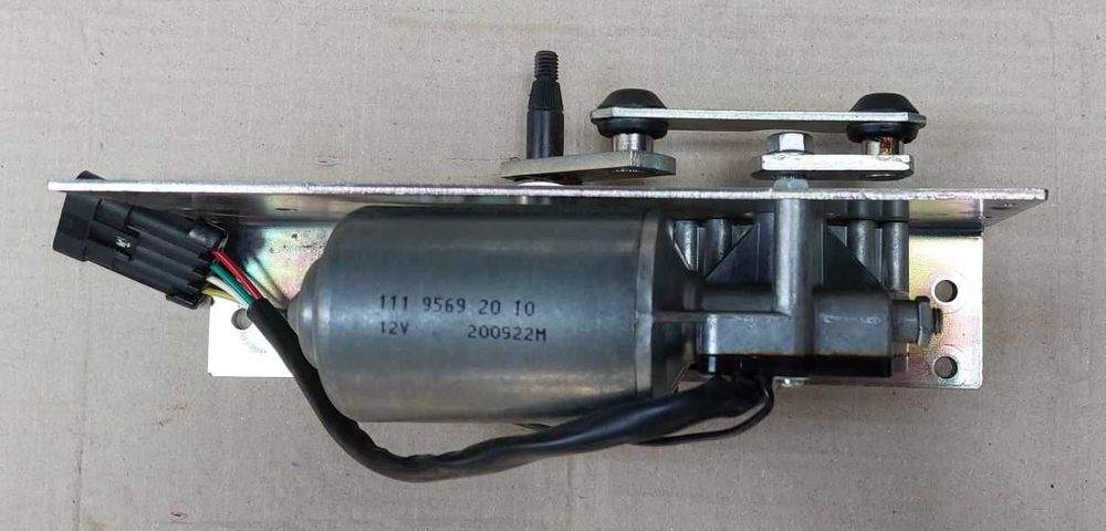 Silnik wycieraczek John Deere