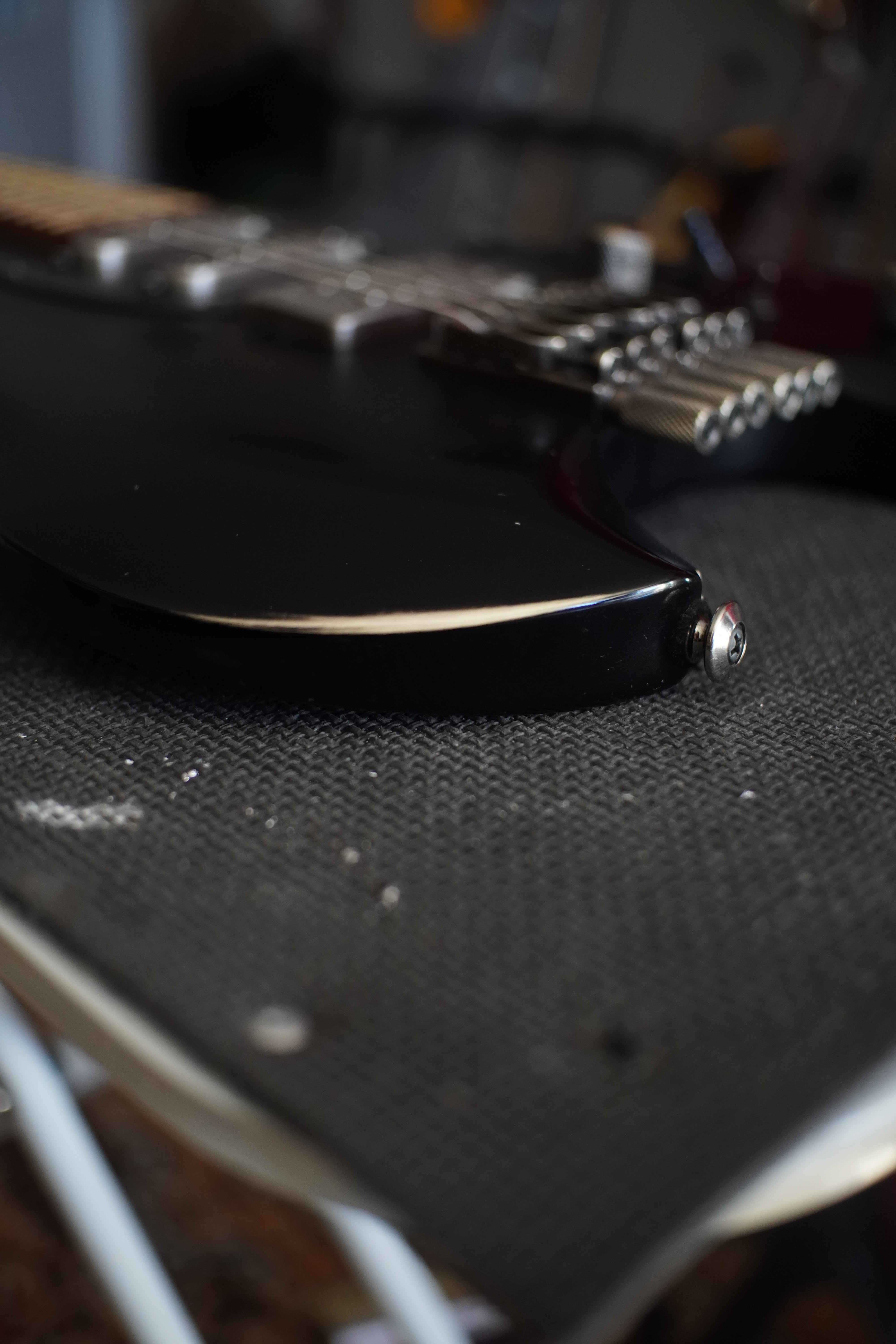 Ibanez Q54 - gitara bezgłówkowa (headless)