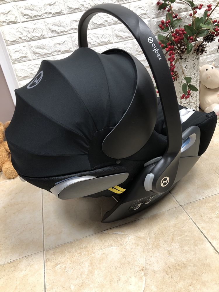 Автокрісло Cybex Cloud Z i-Size Група 0+ (0-13 кг) детское автокресло