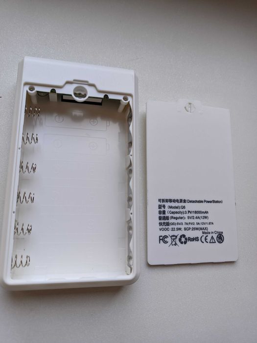 Кейс PowerBank для аккумуляторов 6х18650 18000мАч, с фонариком