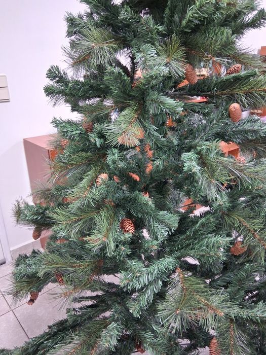 Árvore de natal com 2 metros de altura