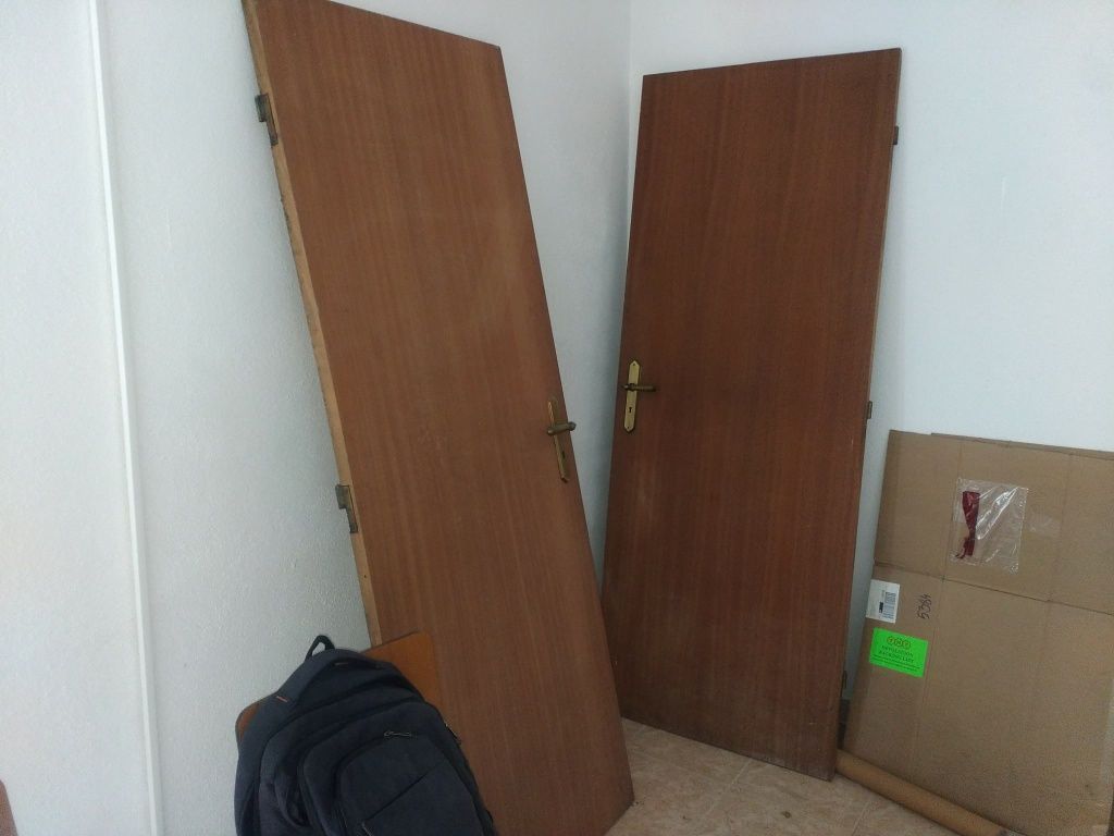 Portas interior da madeira