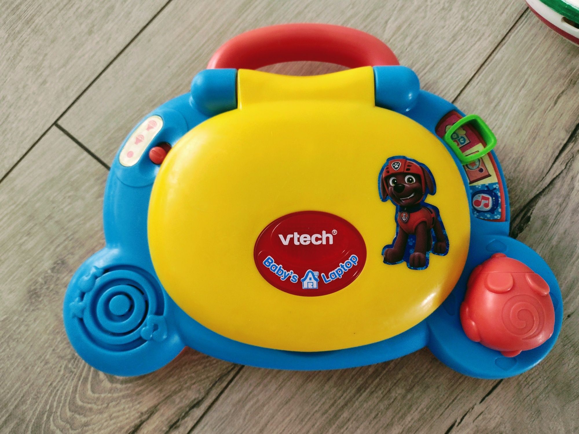 Zabawka edukacyjna - laptop dziecięcy

VTECH 0738 interaktywny laptop
