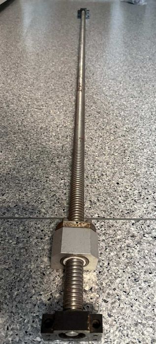 Śruba kulowa, napędowa, liniowa - komplet z nakretką, obudową i łożysk