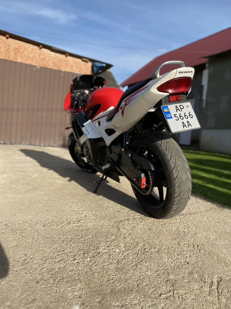 Honda CBR 600 f3