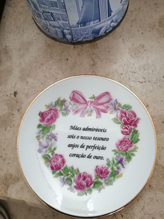 Várias peças decorativas