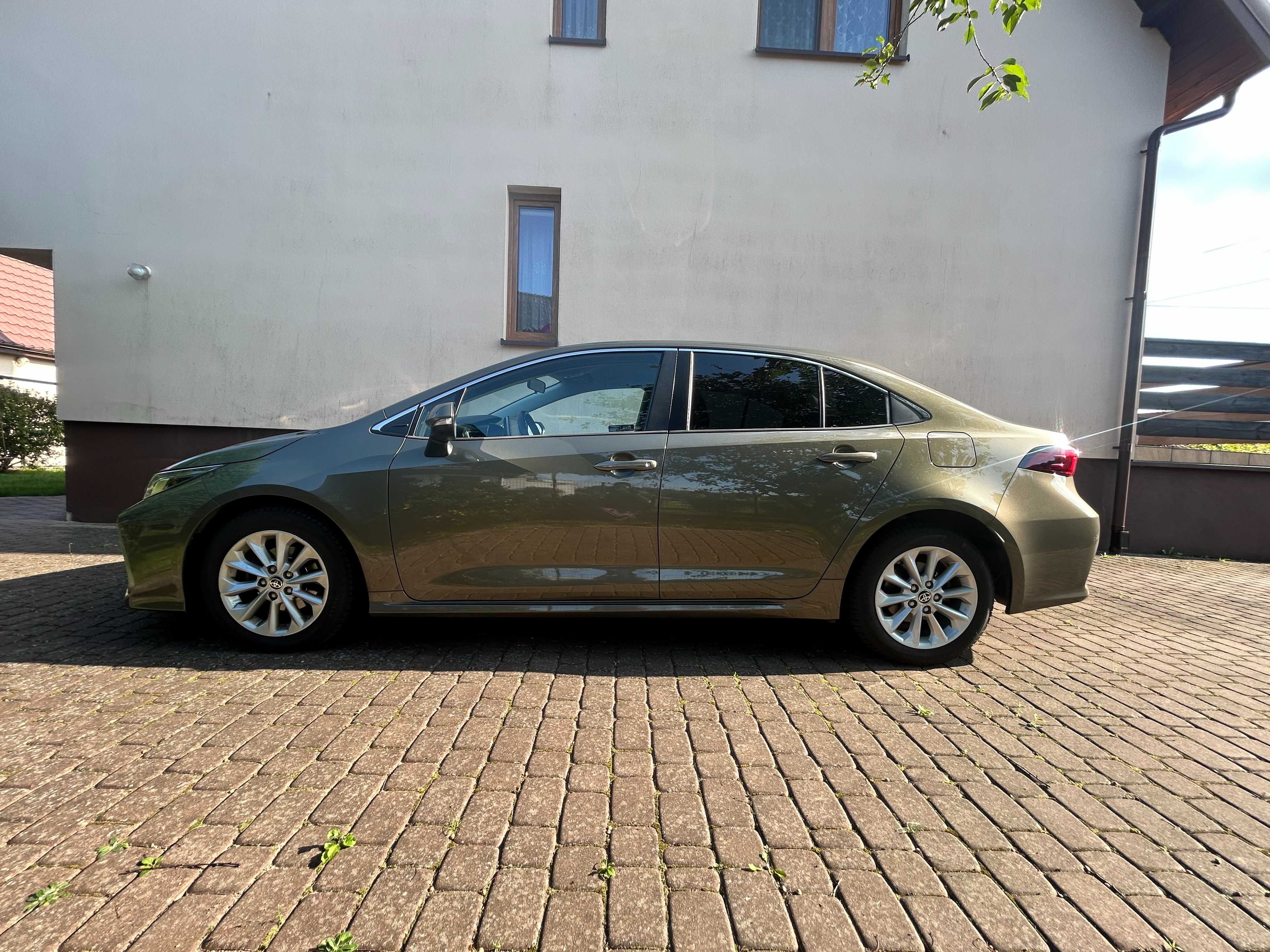 Toyota Corolla 1,6, Benzyna 2020r