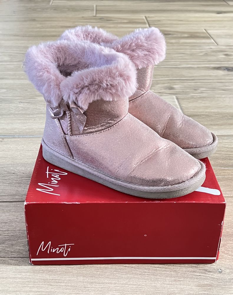 Buty ocieplane, botki typu UGG