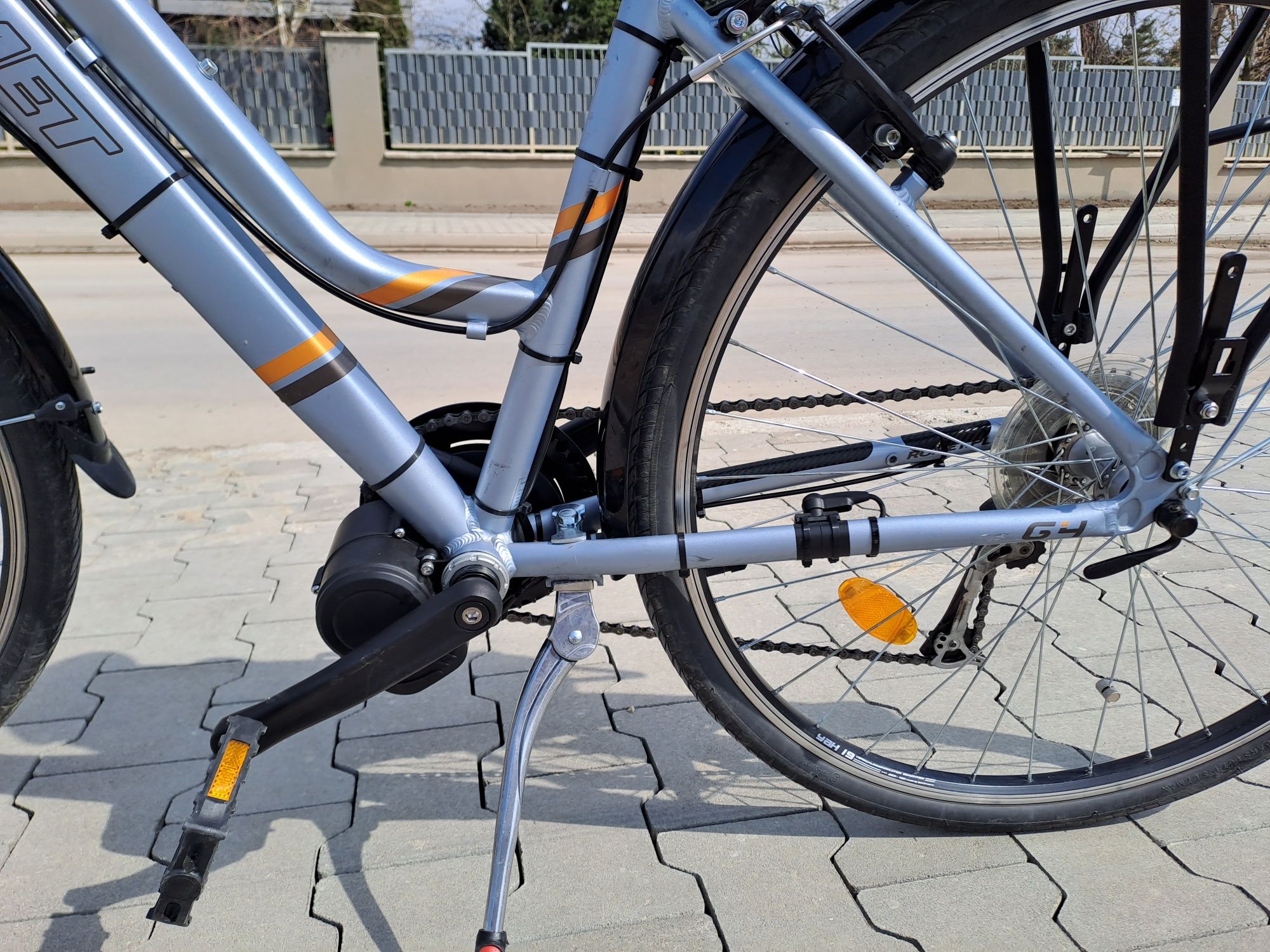 Rower elektryczny trekkingowy, nowa bateria i silnik