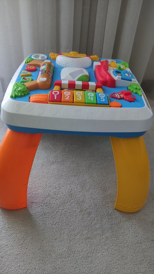 Mesa de atividades fisher price muito bom estado