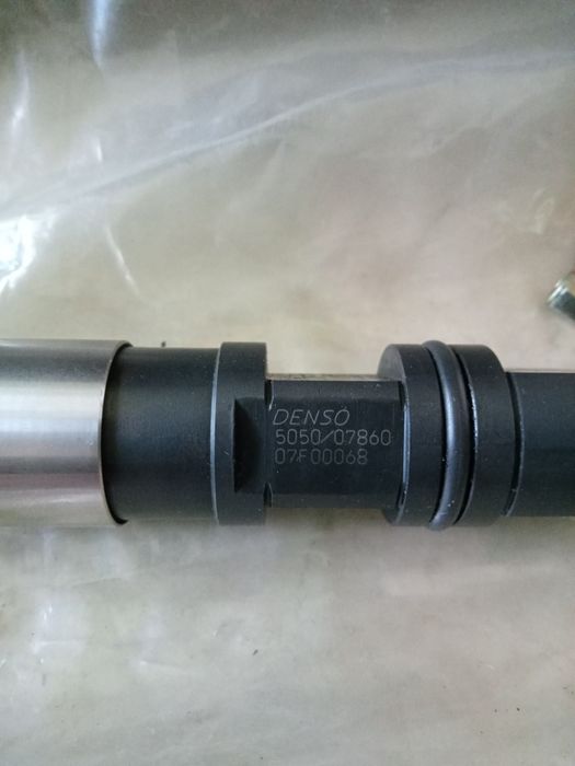 Wtryskiwacz DENSO RE516540 JOHN DEERE Nowy  Orygiał