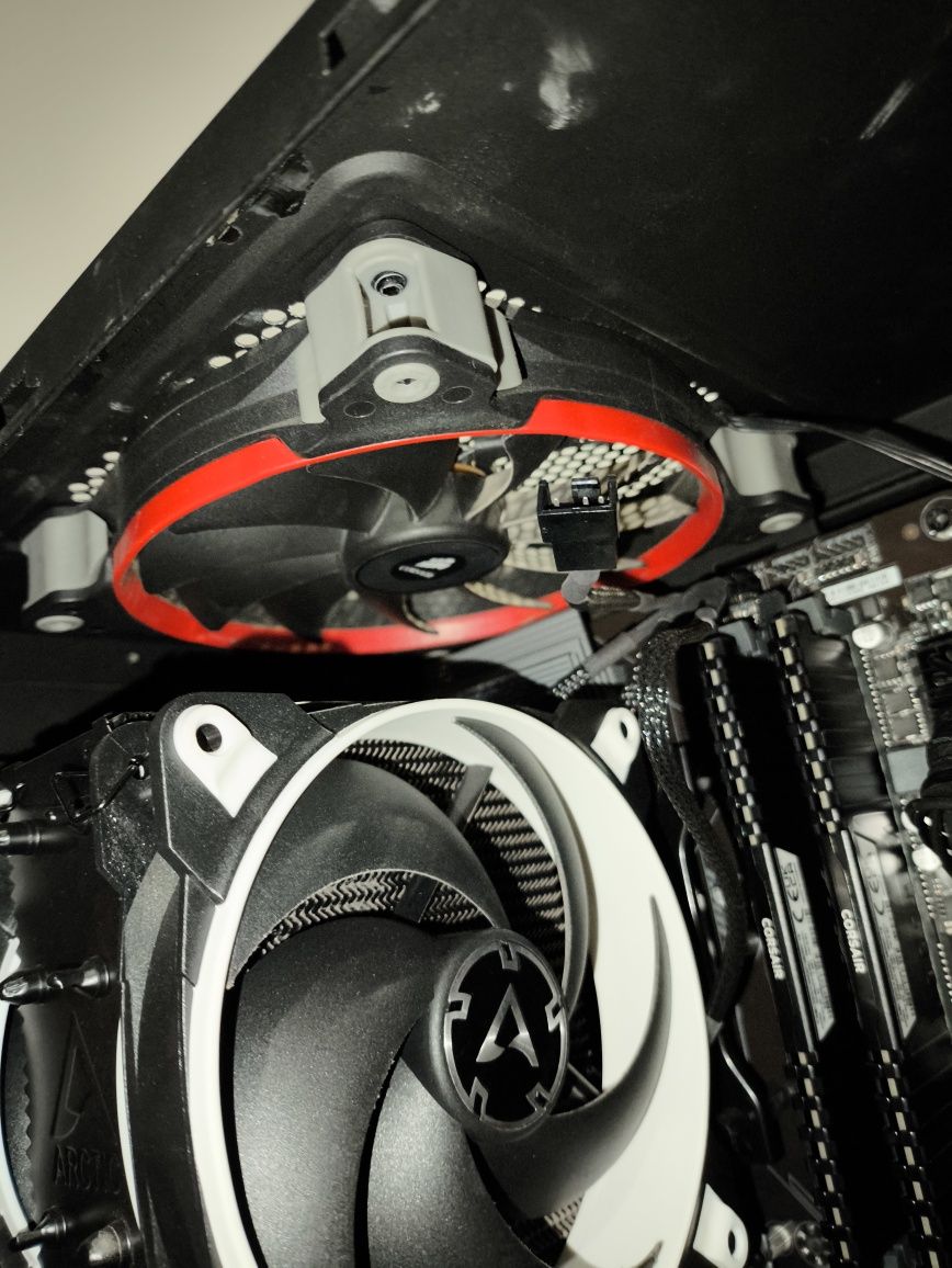 PC Gaming Intel Core i5 12400 AMD RX 5700XT 32GB RAM