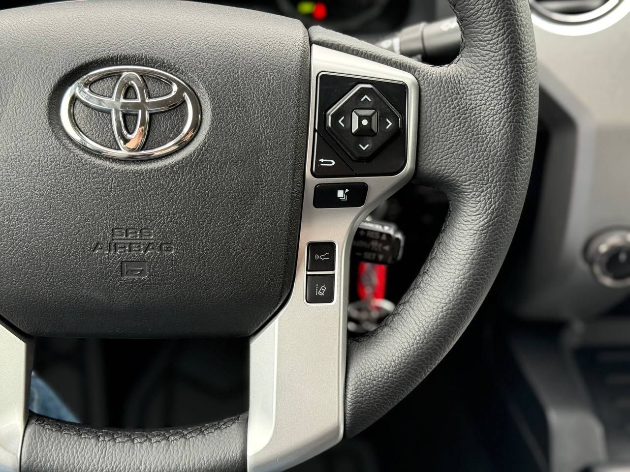 Toyota Tundra 2018 року, 5.7 бензин, автомат, повний привід, 140т.км