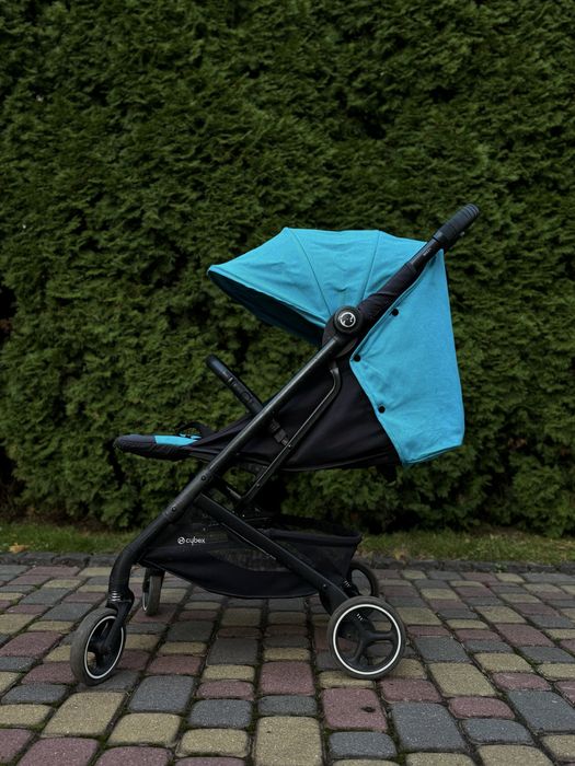 Легка прогулянкова коляска Cybex Beezy