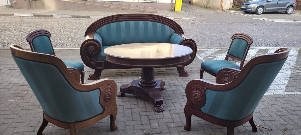 Stylowy komplet wypoczynkowy Biedermeier