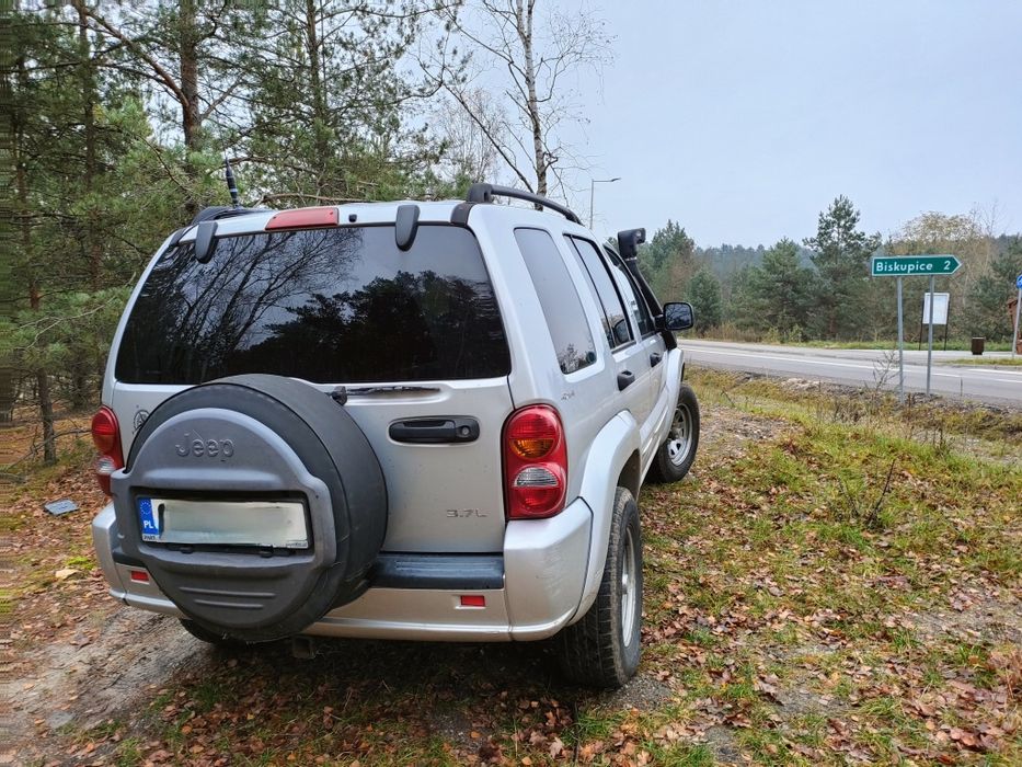 JEEP CHEROKEE LIBERTY KJ 3.7 V6 LPG Warto  155tys mały przebieg bez wk